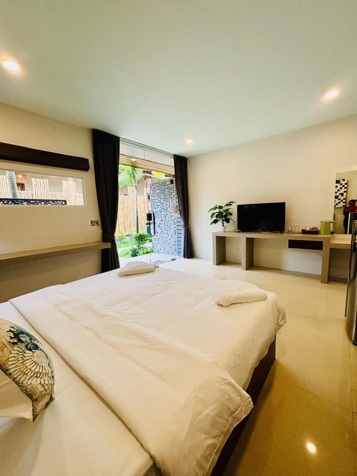 Superior King Room