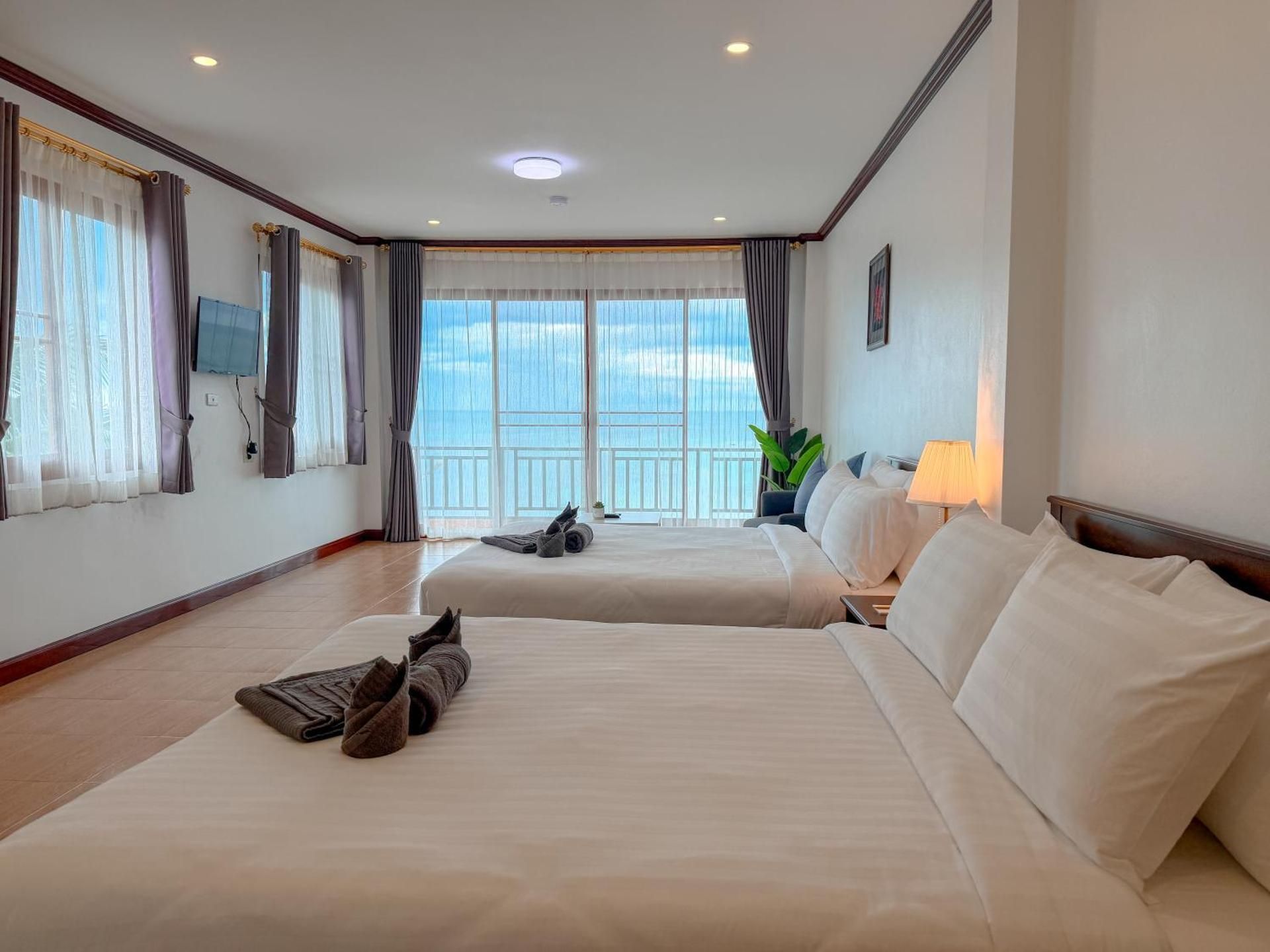 Quadruple Room with Sea View