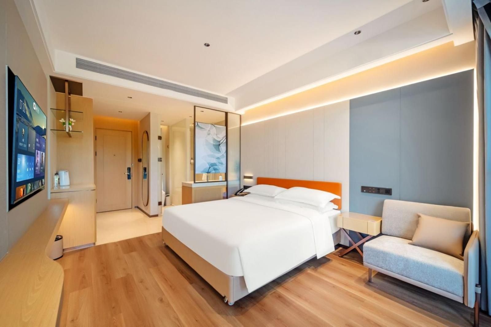 Queen Room with Garden View
