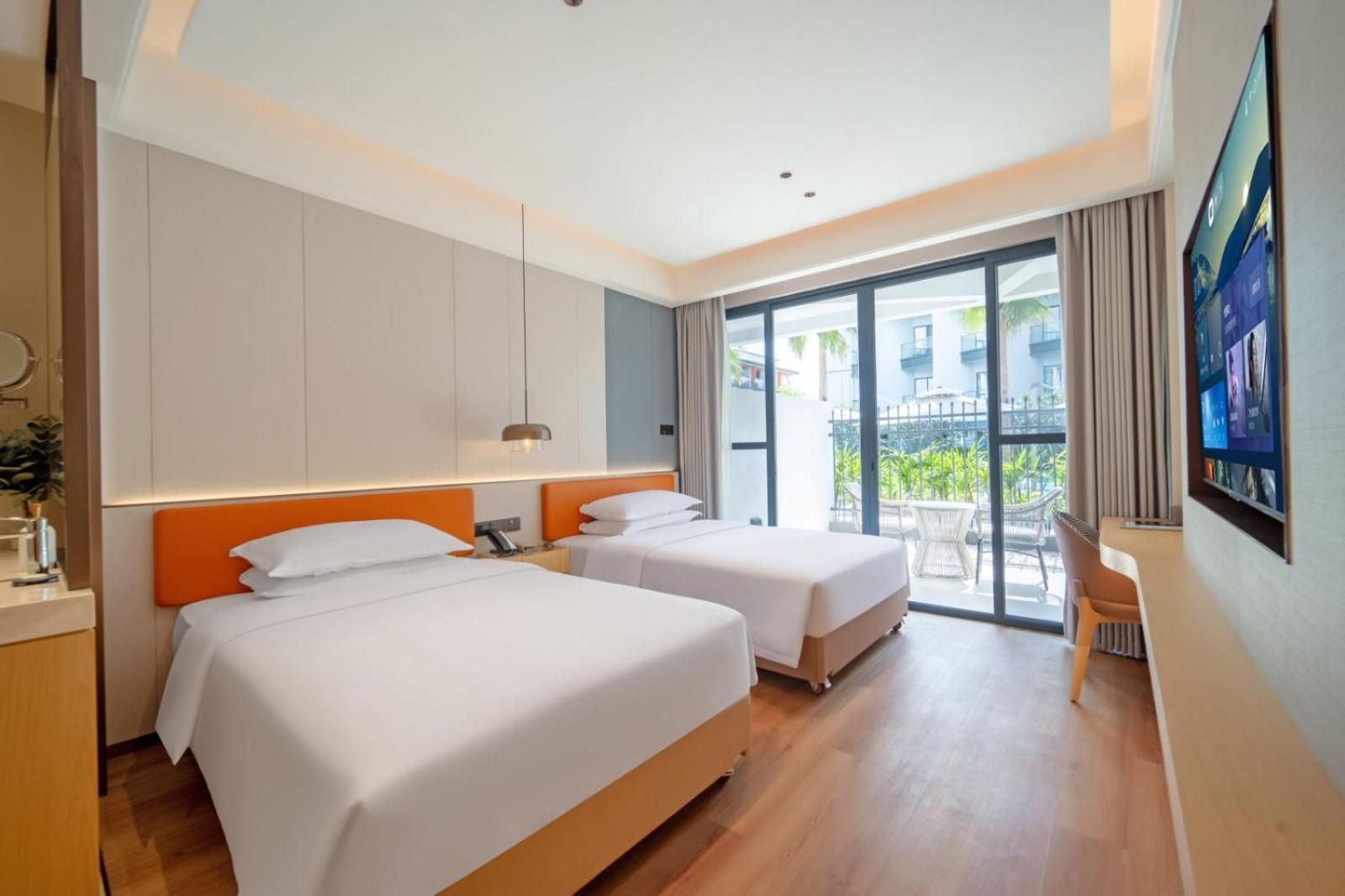 Superior Twin Room with Garden View
