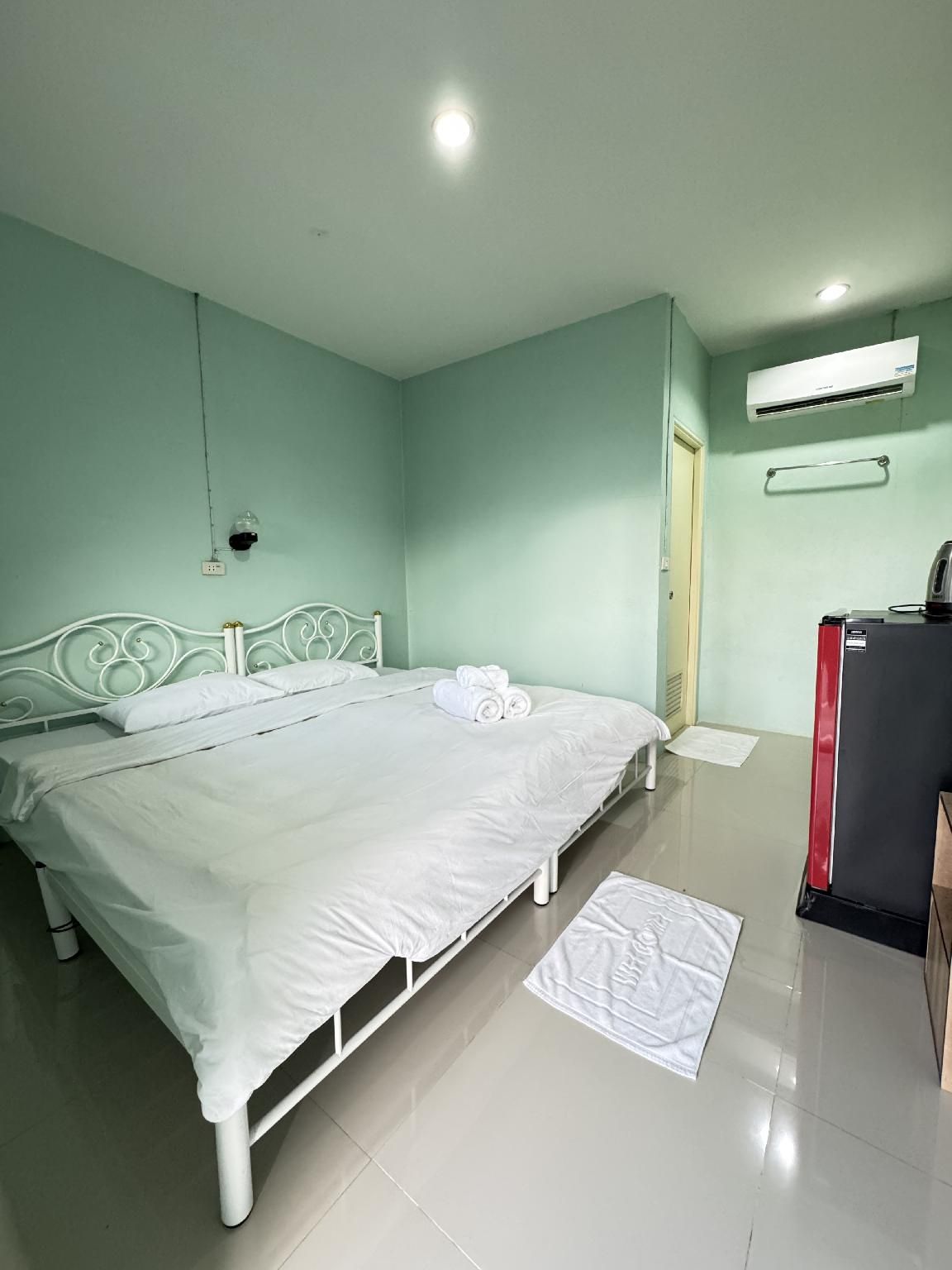 Garden View Room - King Bed