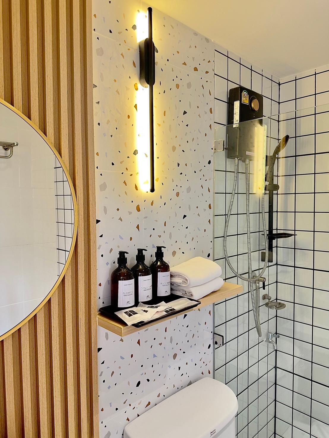 Standard Twin - 2 Single Beds