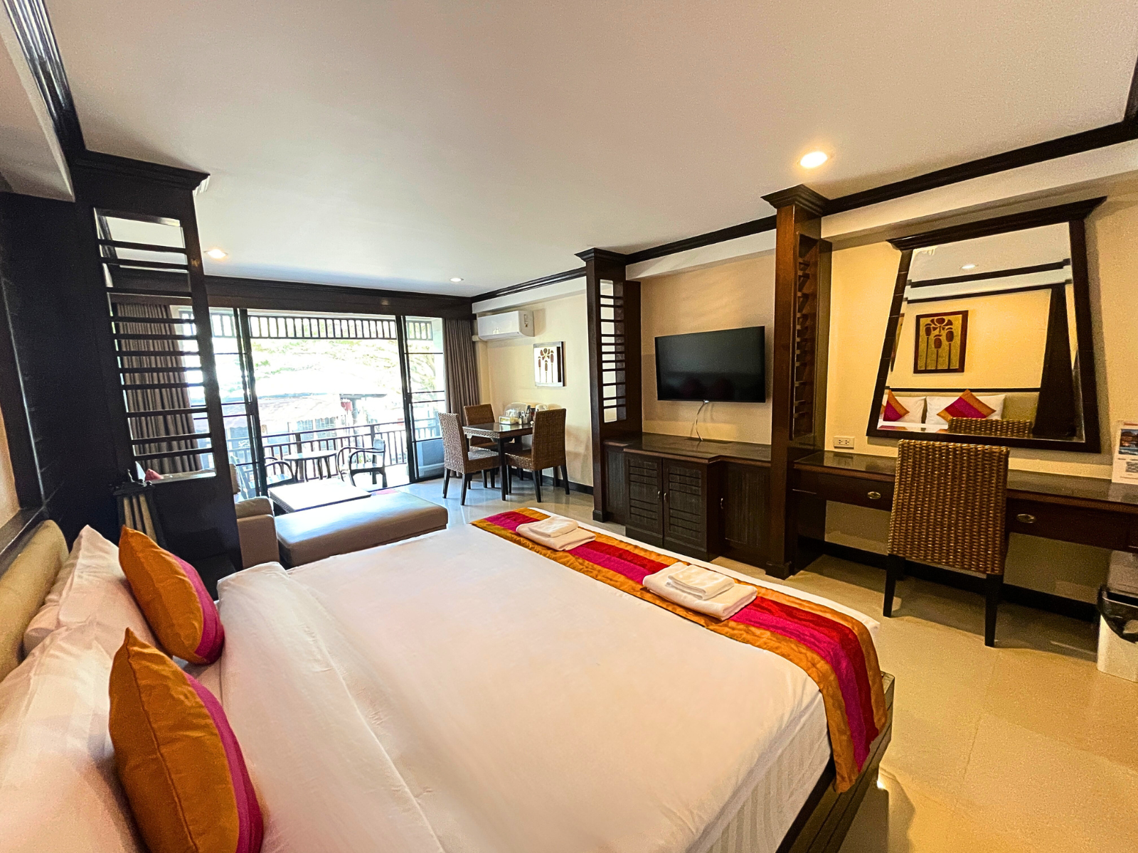 Puektian Seaview Studio 12051206