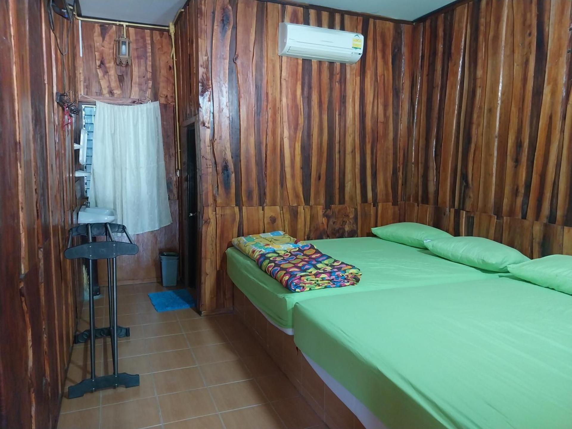 Bamboo River House Kaengkrachan  Standard Double Room