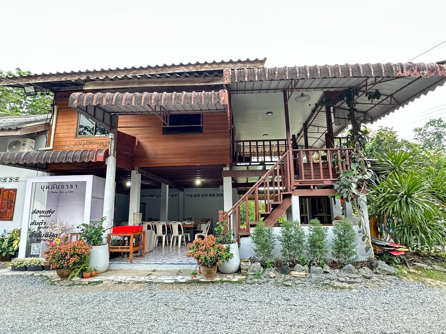 Family Studio with Patio