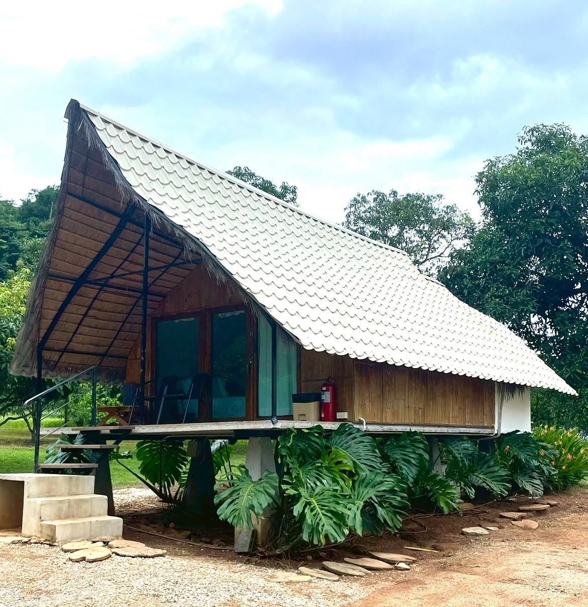 Deluxe King Room - Garden View