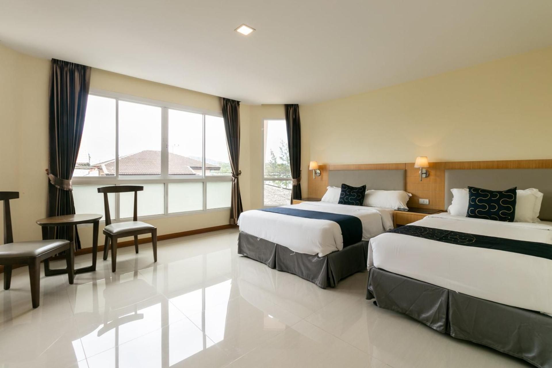 GoldenBeach Boutique Resort Superior Triple Sea View Room 2