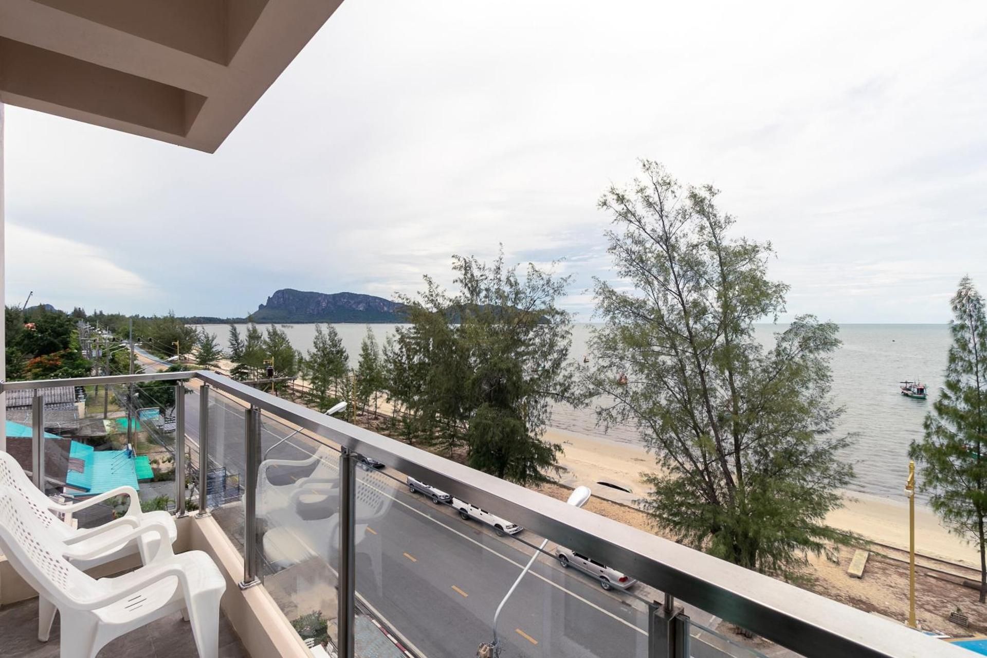 GoldenBeach Boutique Resort  Pearl Deluxe Studio King 2