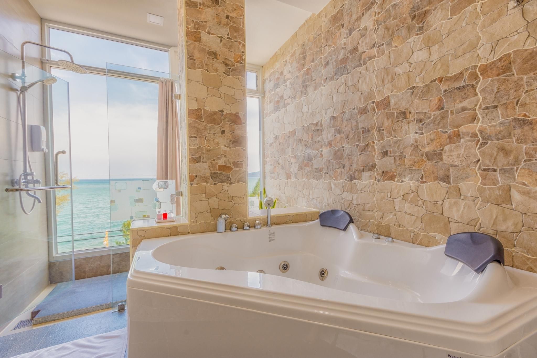 GoldenBeach Boutique Resort  Pearl Deluxe Studio King 3