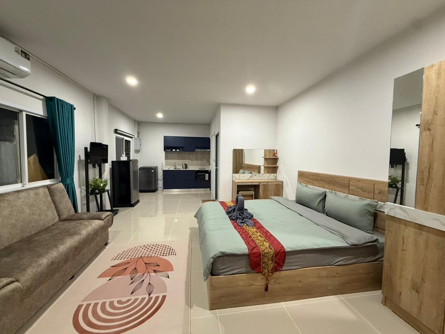 One-Bedroom Apartment