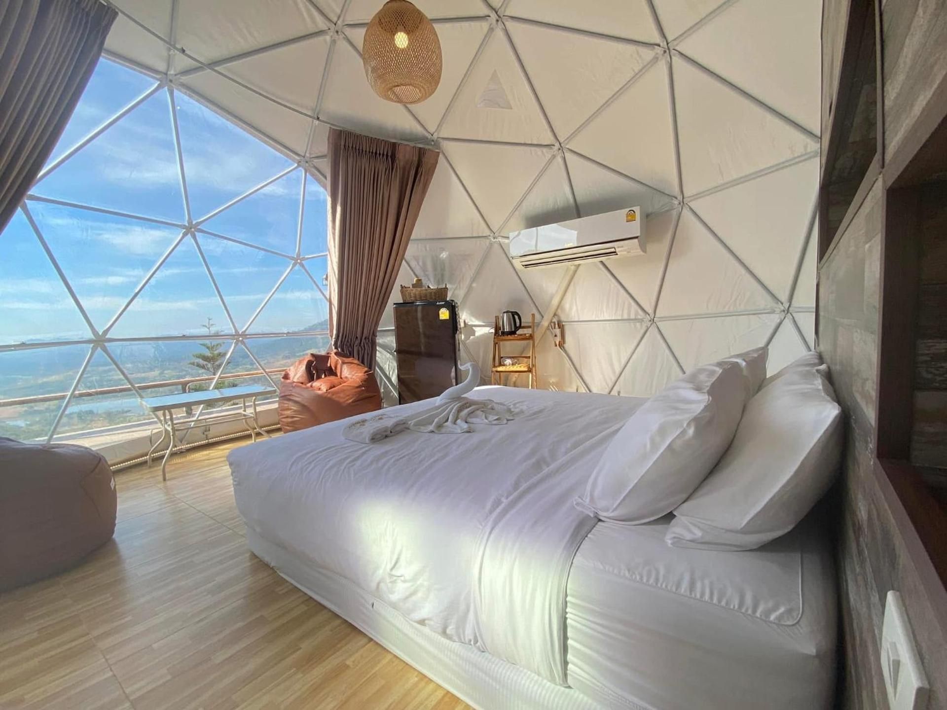 Suite with Balcony