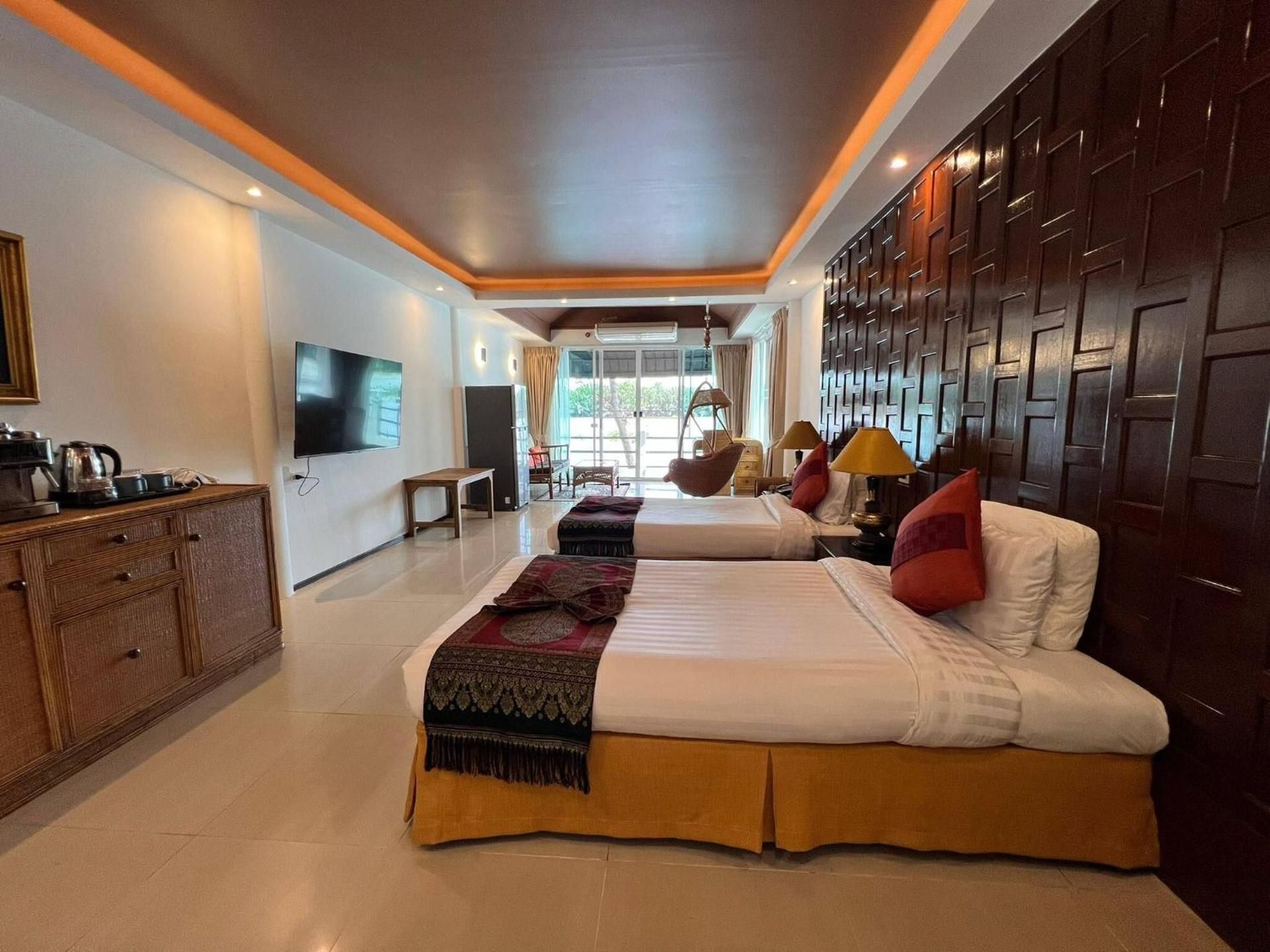 Triple Room