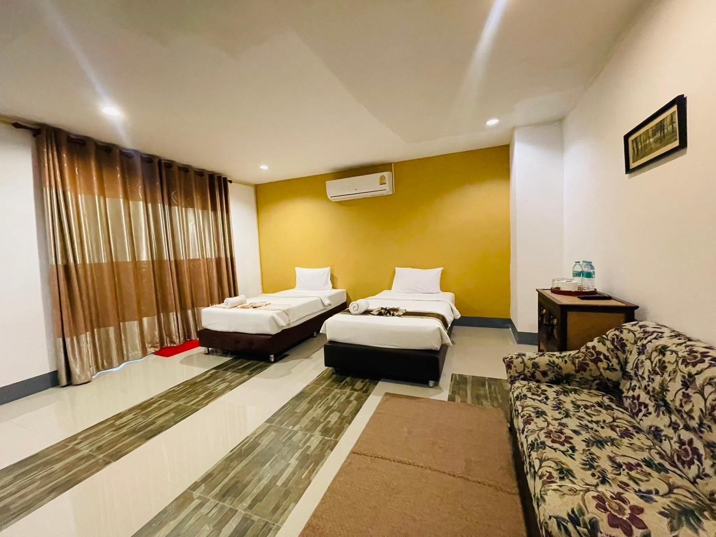 Chiang Khong Hill Resort Family Room (4 Adults) 3