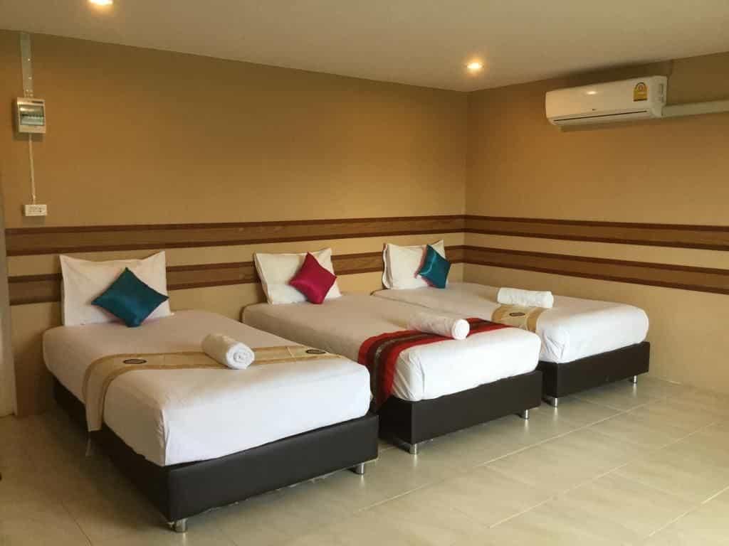 Chiang Khong Hill Resort Triple Room (3 Adults) 3