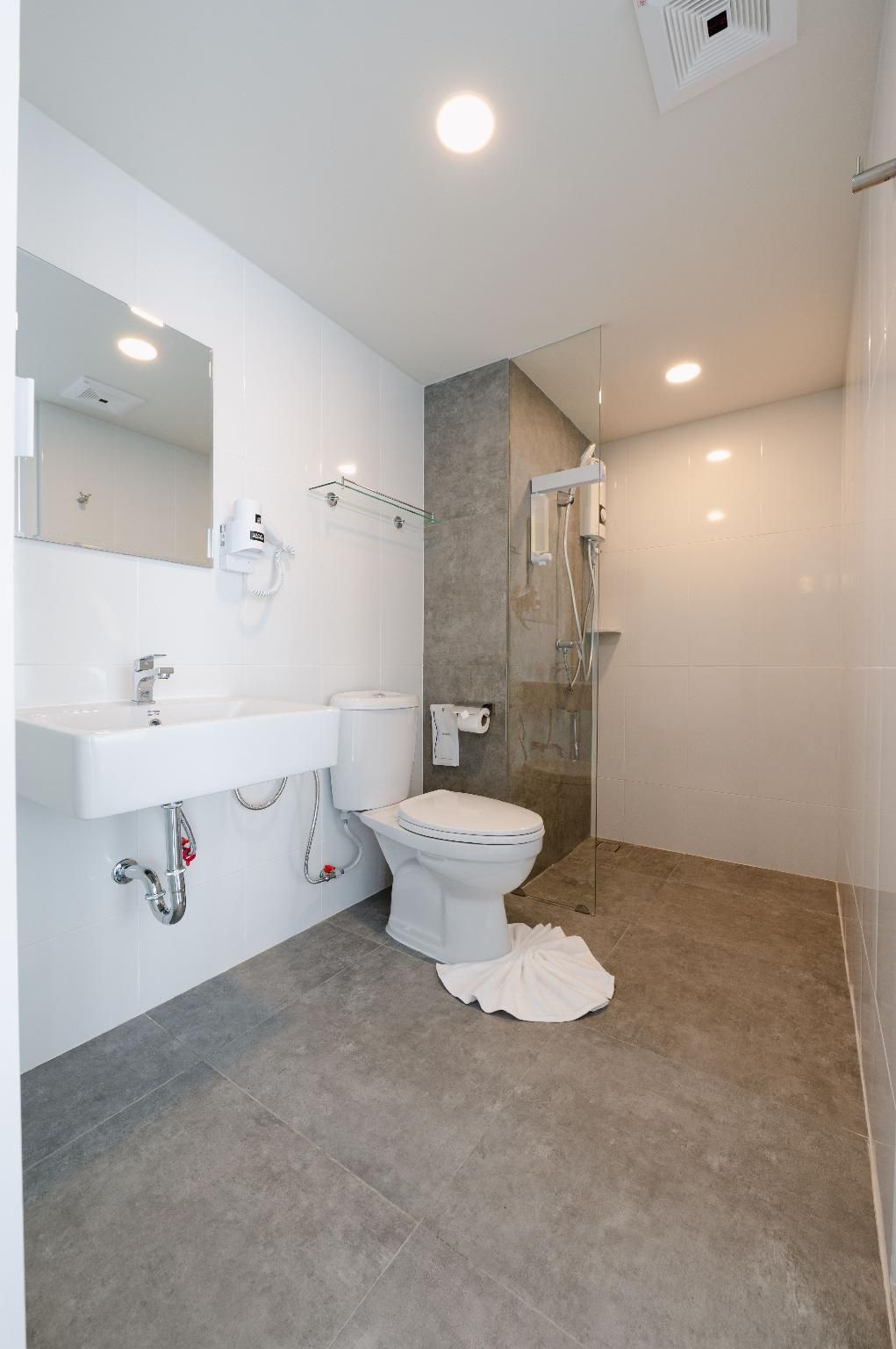 Standard Superior Twin Room