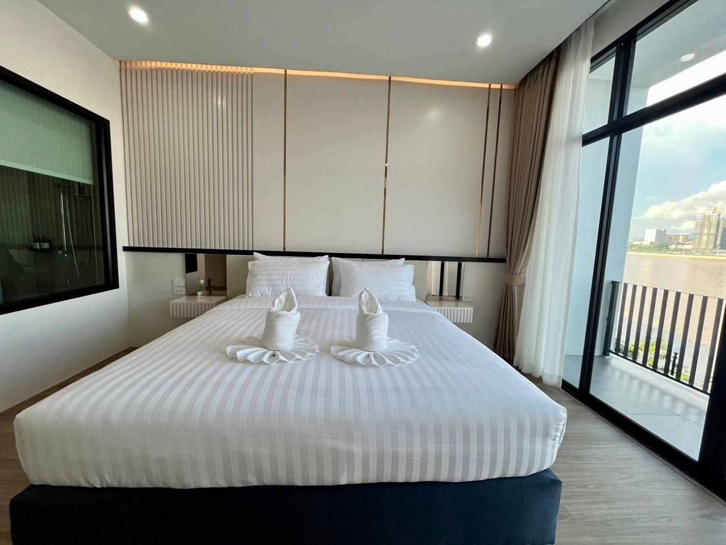 Single Room with River View