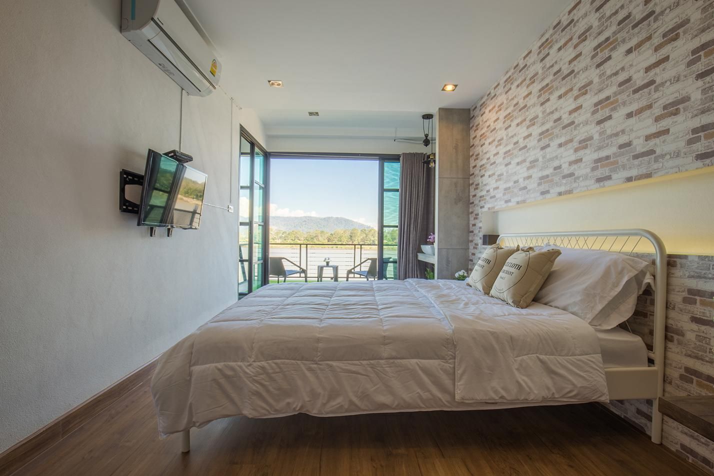 The Loft Chiangsaen River View Room