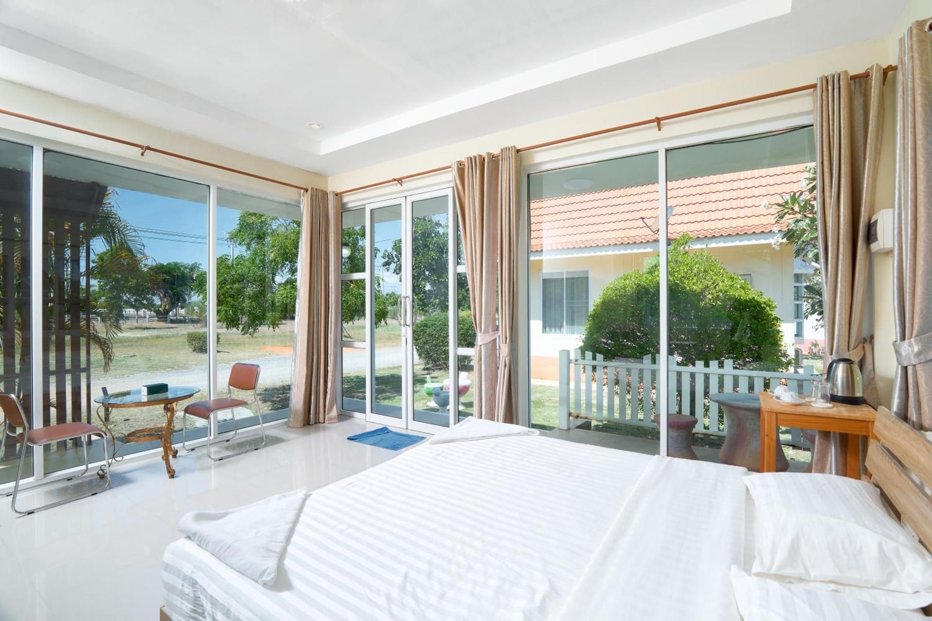 King Room with Garden View