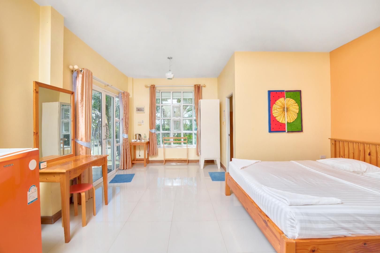 The Peak Resort Chaiyaphum Orange Family Room