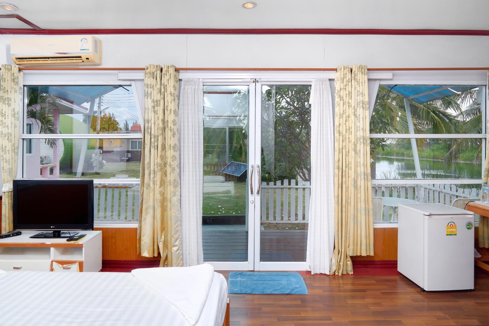 Double - Date Suite