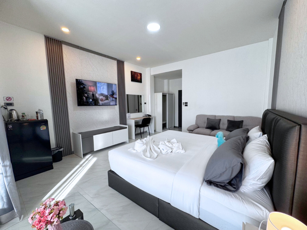 MAESAI BLISS RESIDENCE  Triple Room - Netflix, with Shower 2