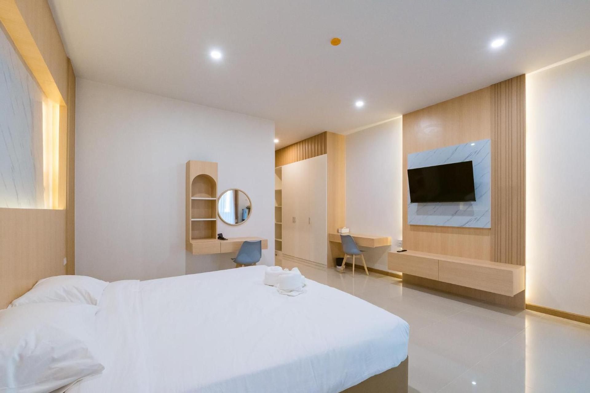 Deluxe King Room