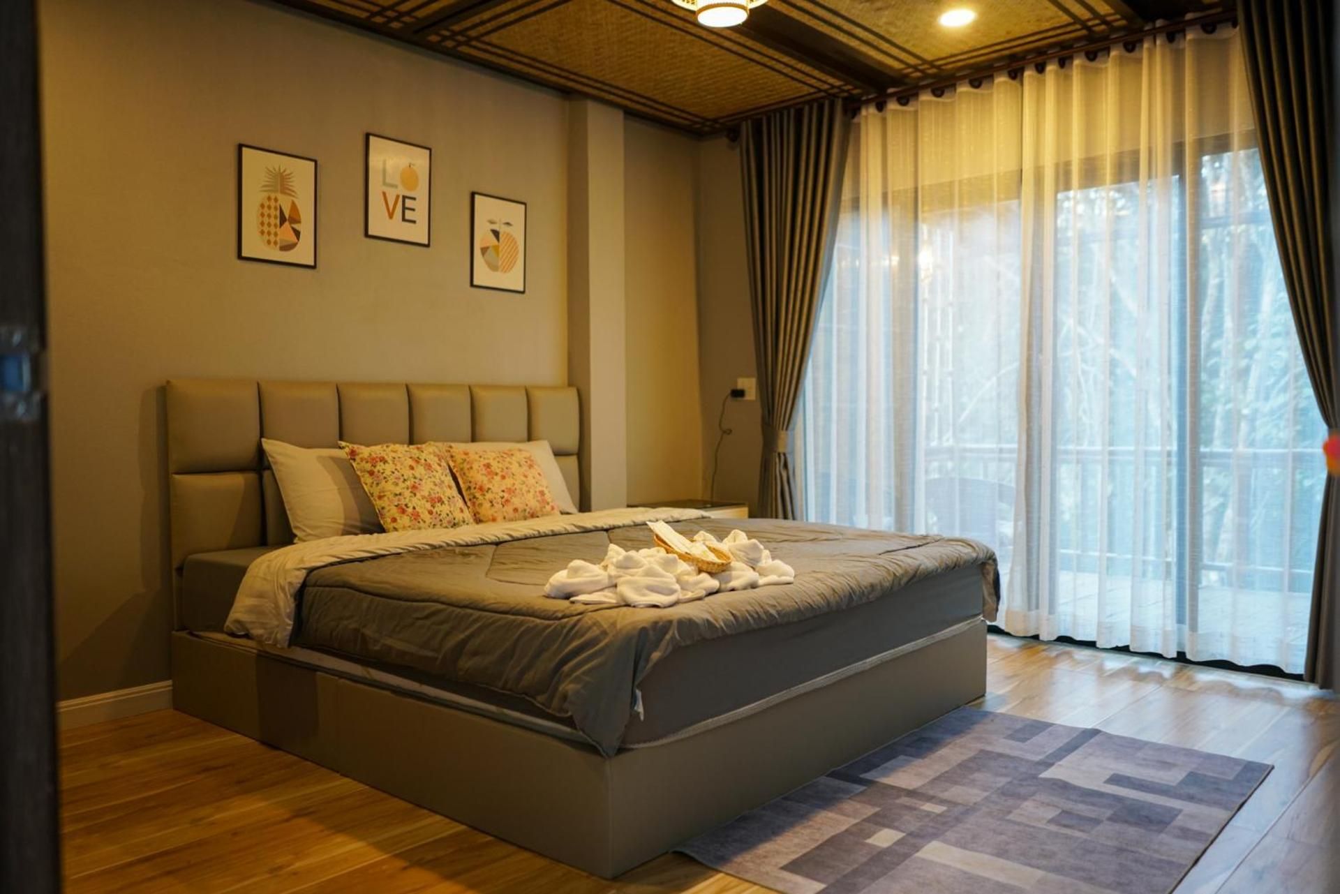 Deluxe Double Room with Balcony