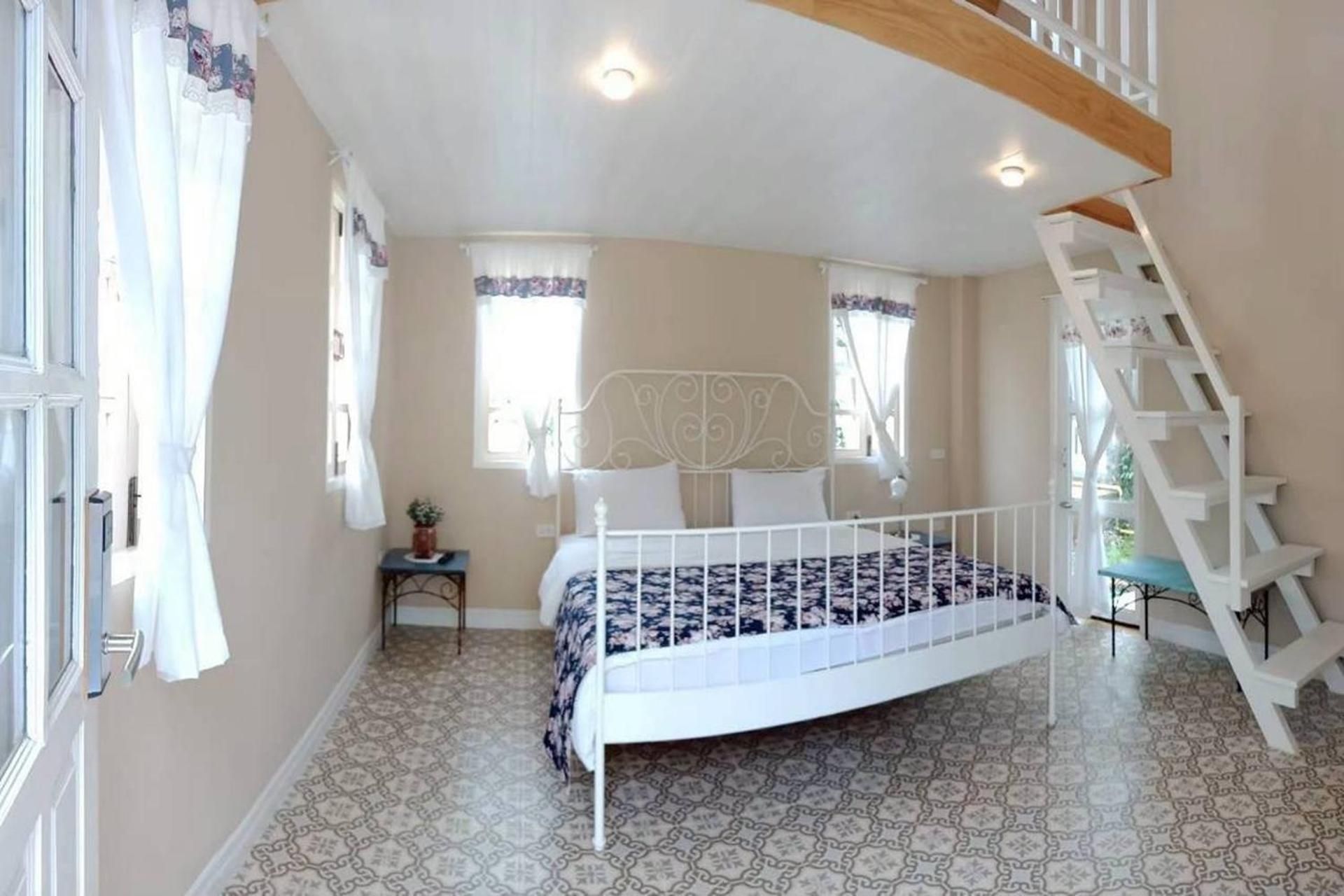 Triple Room with View