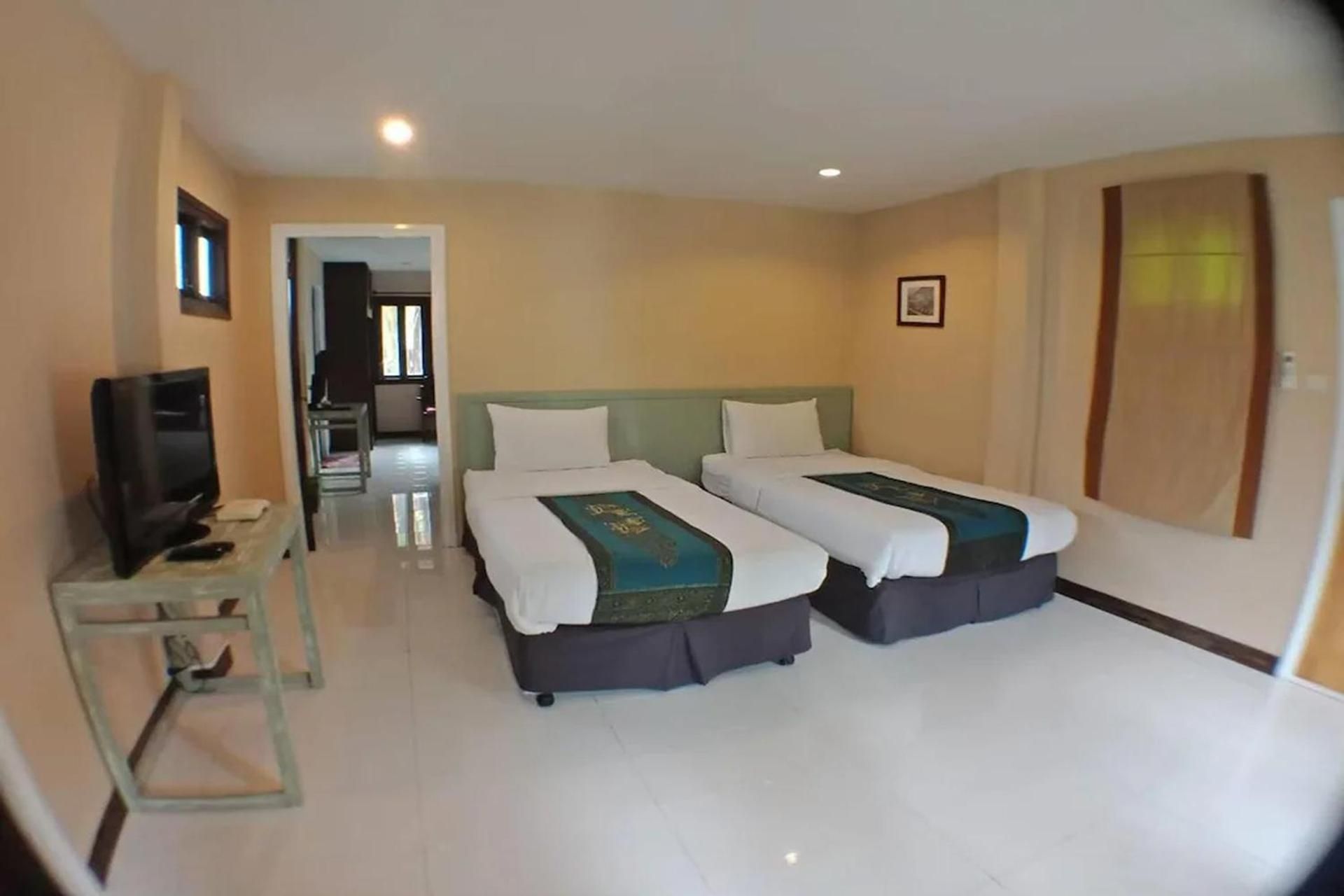 Twin Room with Garden View