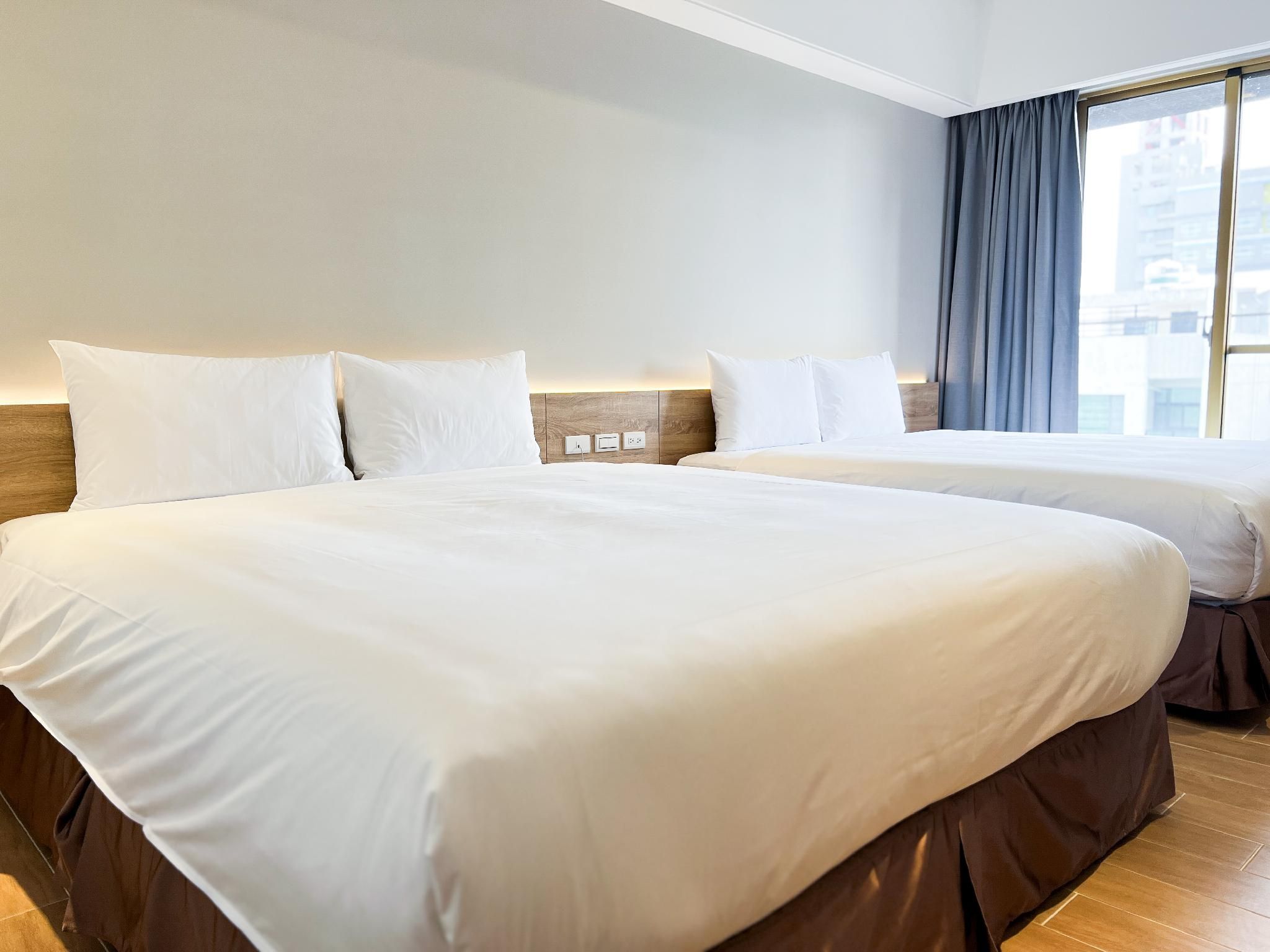 Family Quadruple Room, 2 Queen Beds