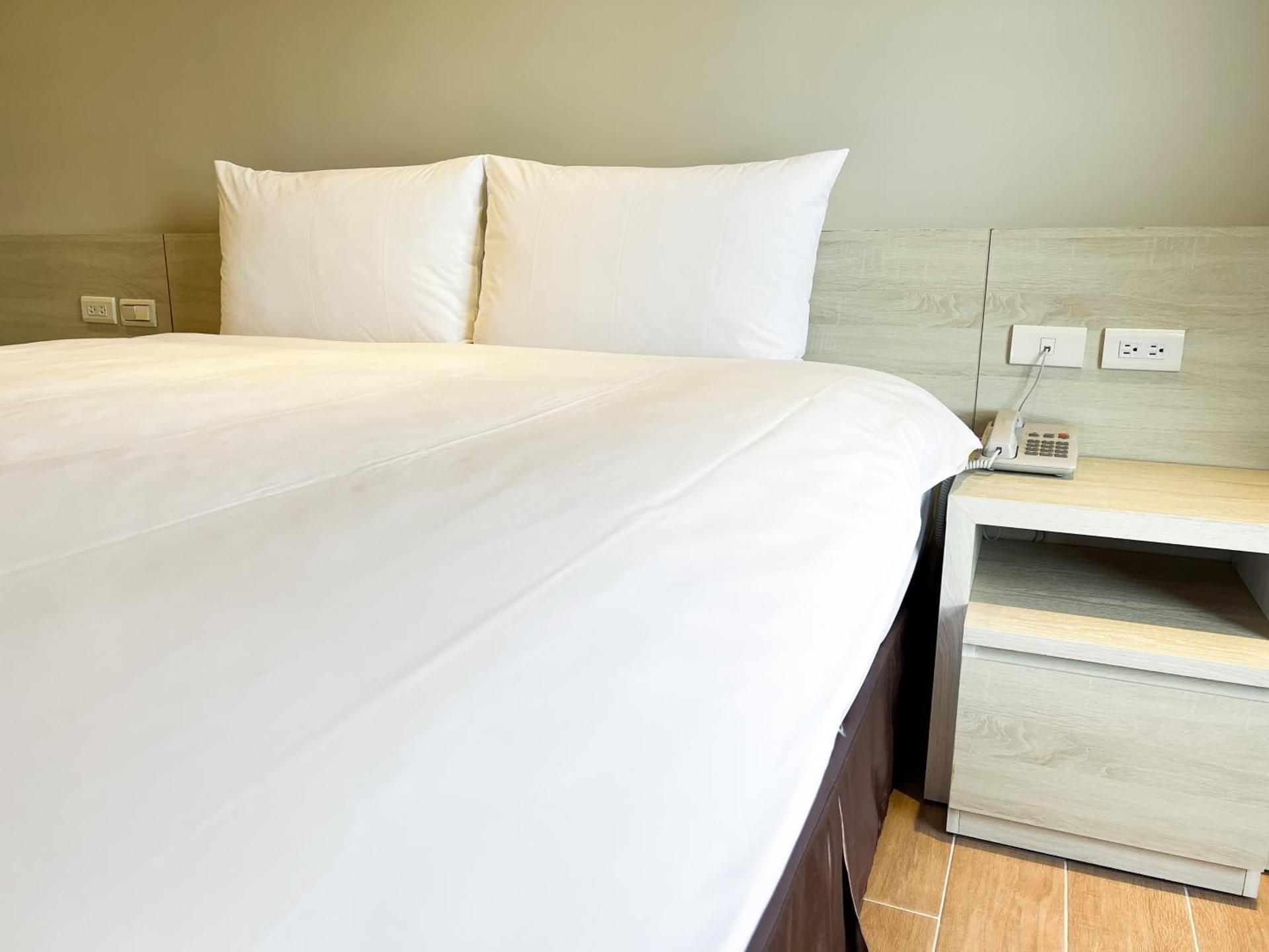 Single Room with Private Bathroom