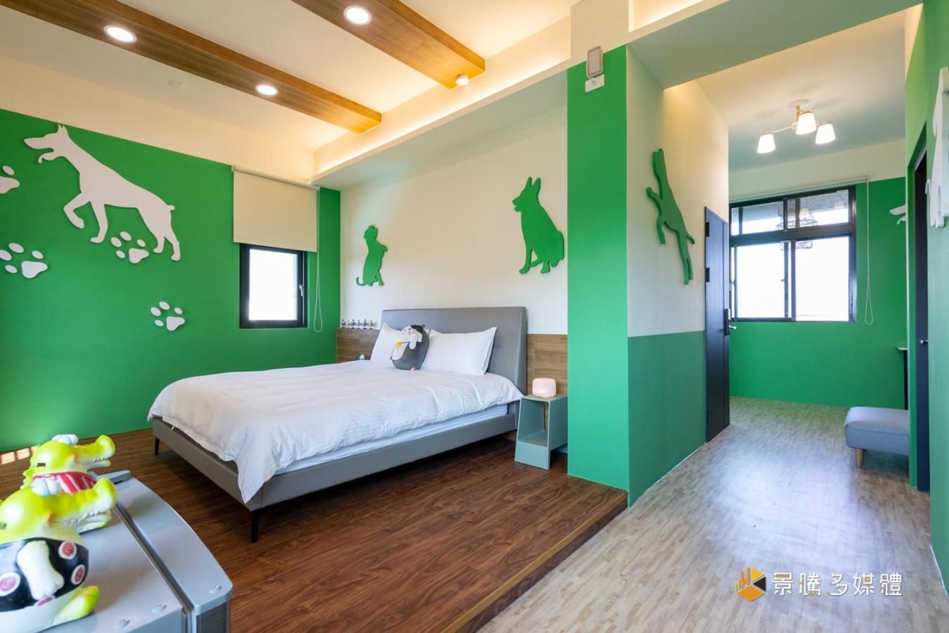 King Room with Garden View