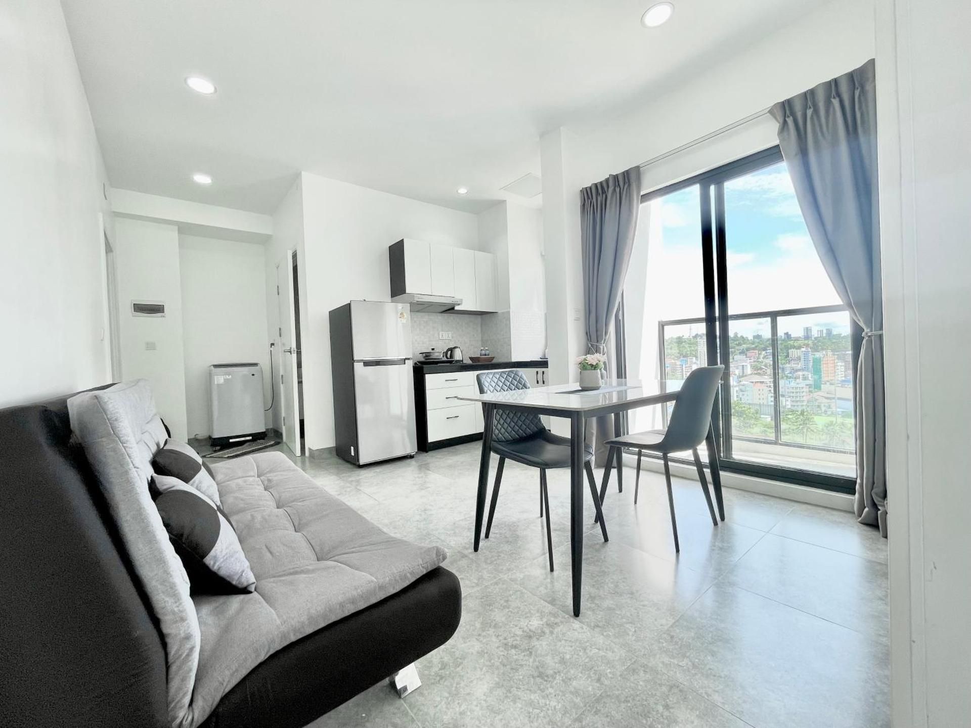 Apartment with City View
