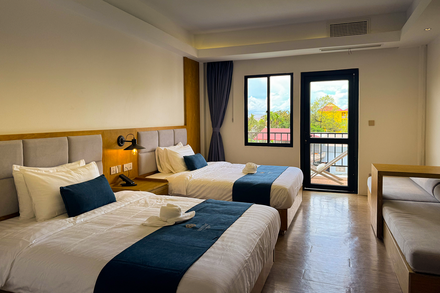 Twin Room with View