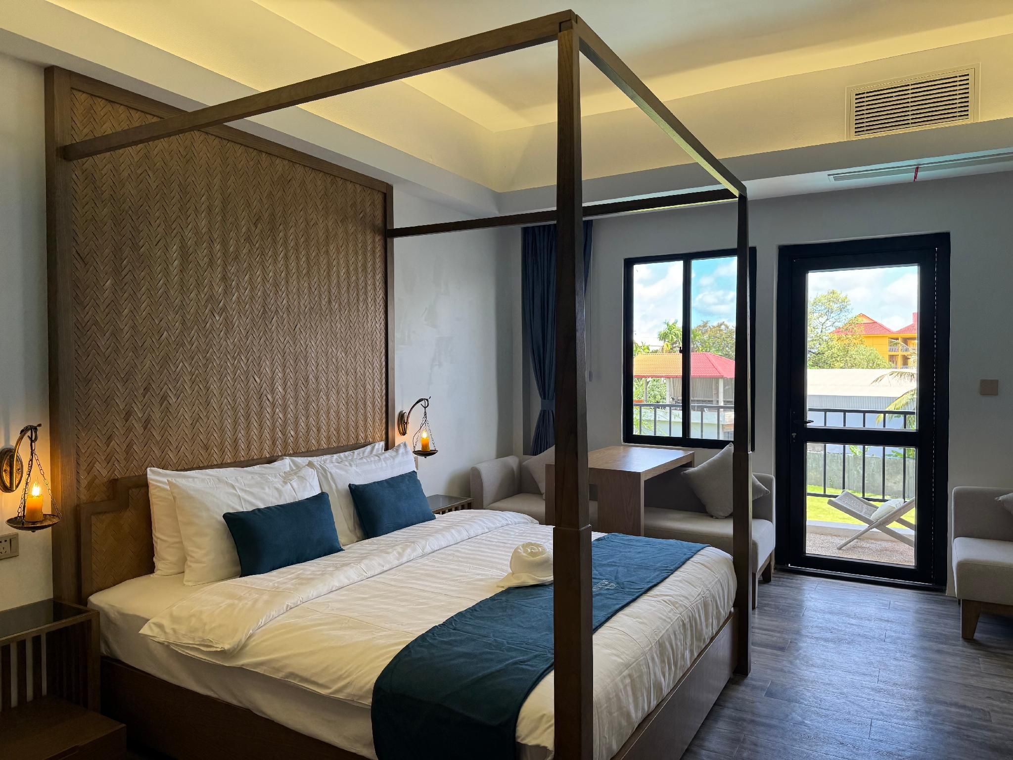 Double Room with View