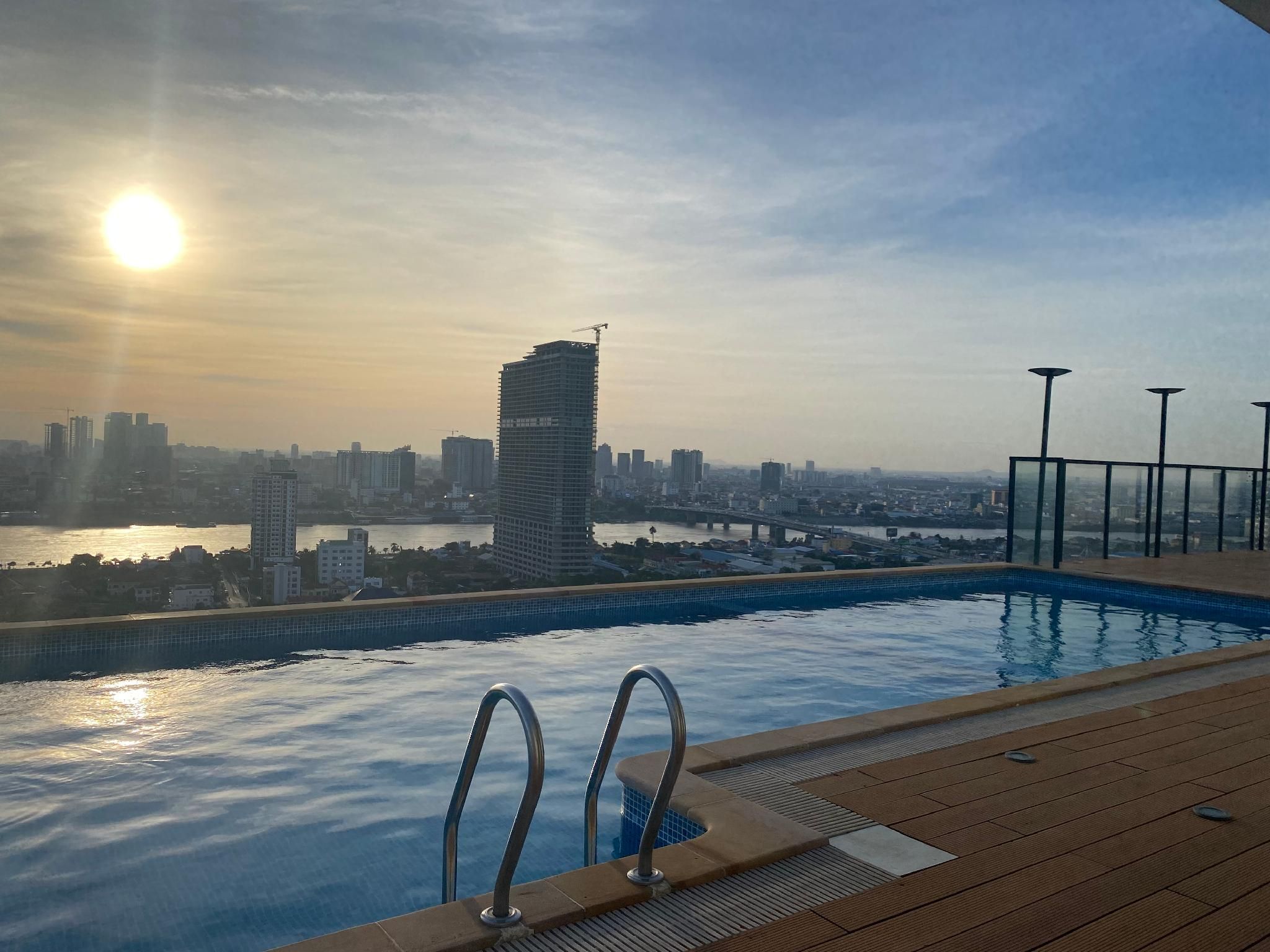 One-Bedroom Deluxe Apartment with Balcony