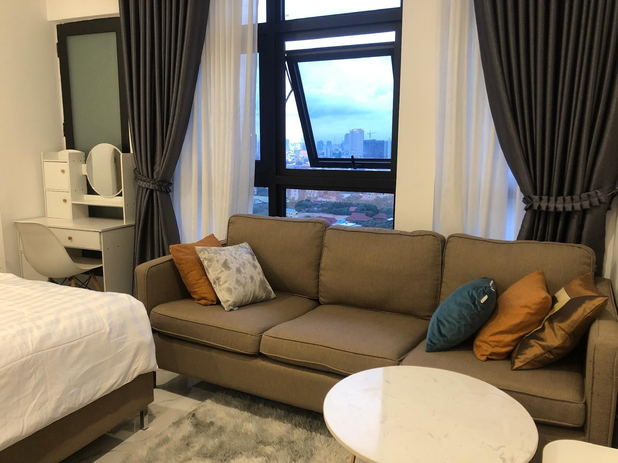 Deluxe River View