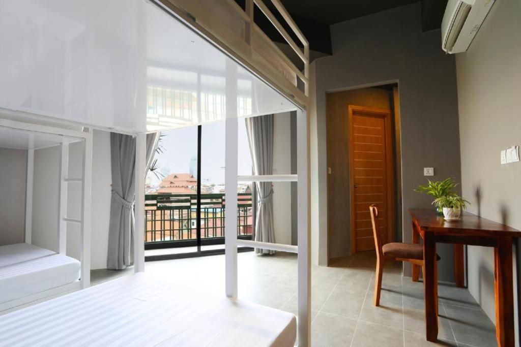 Quadruple Room with Balcony