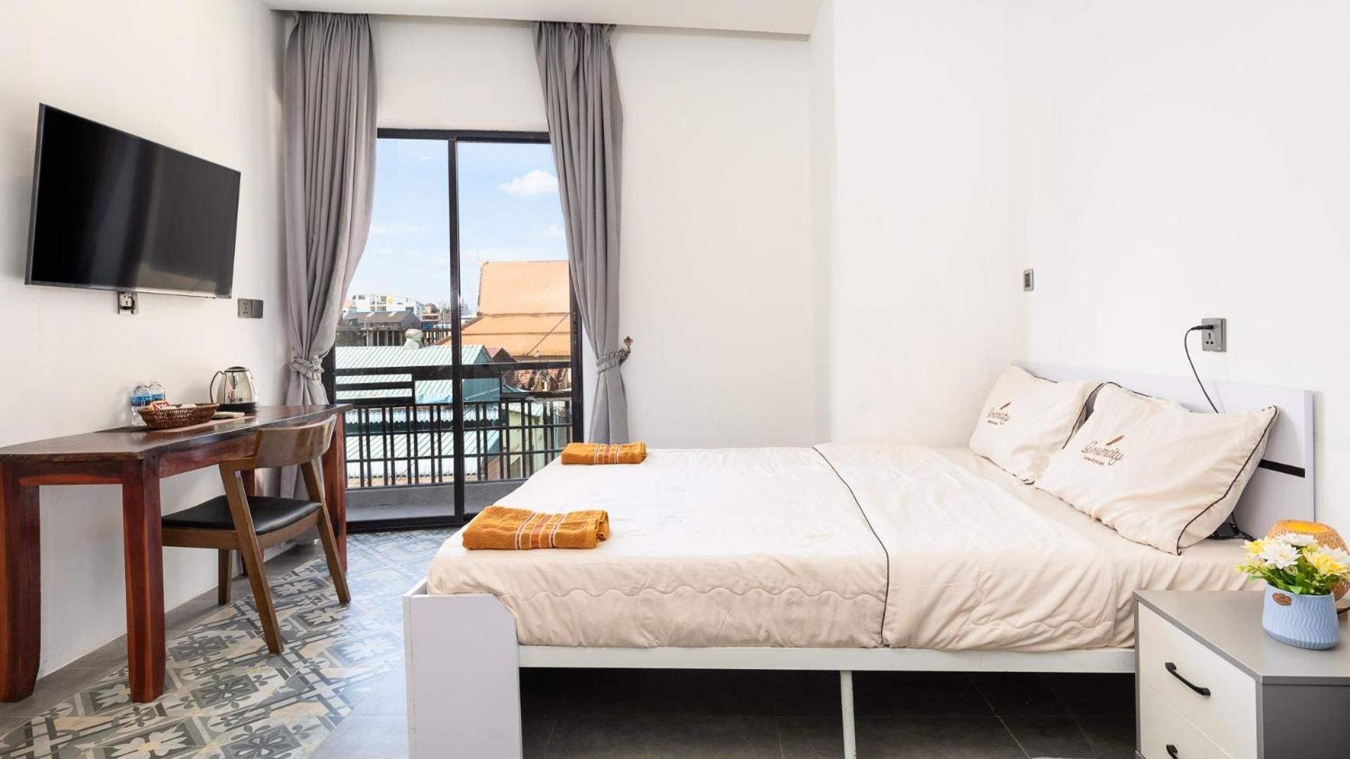 Deluxe Double Room with Balcony