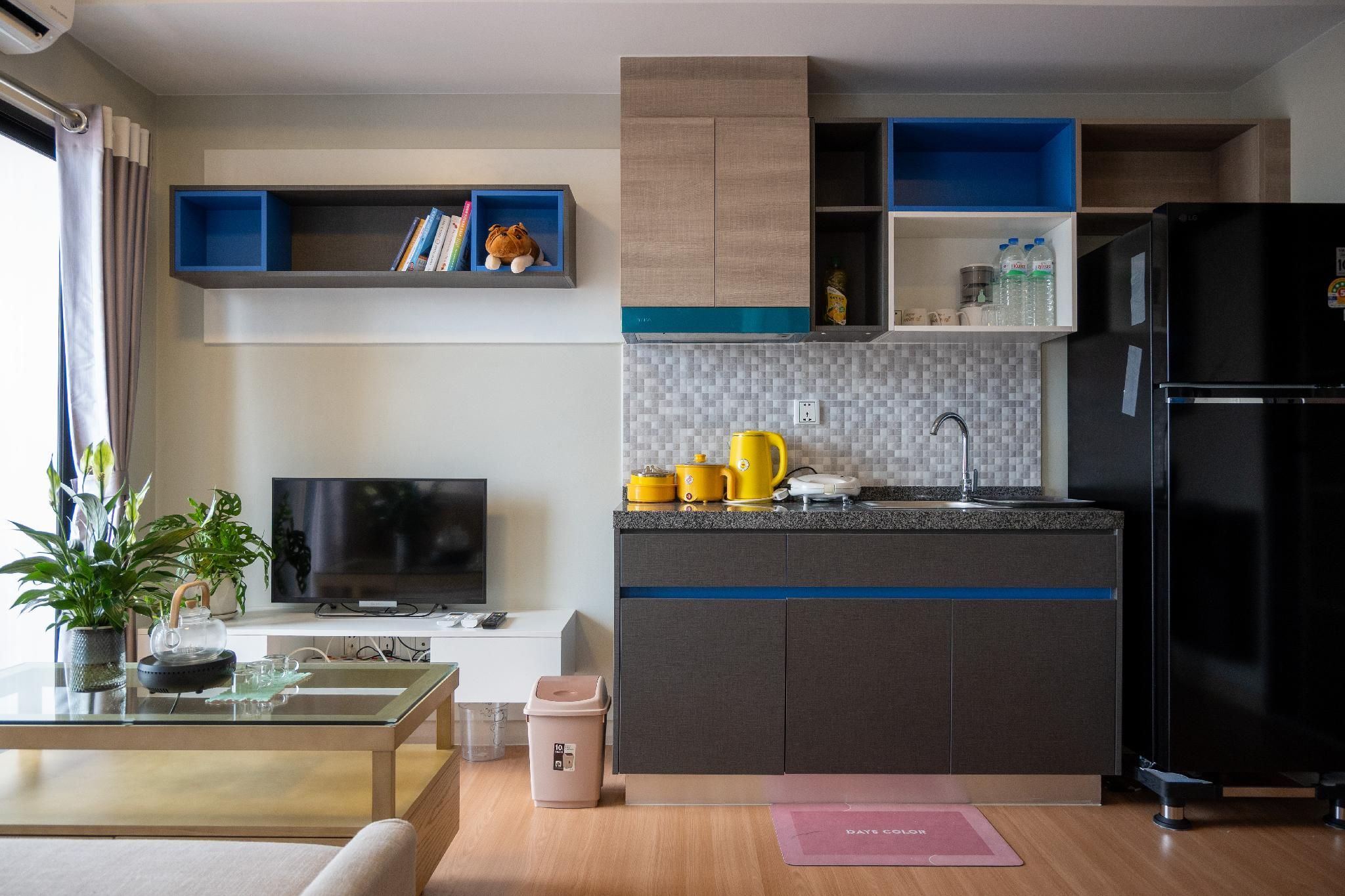 One Bedroom Apartment