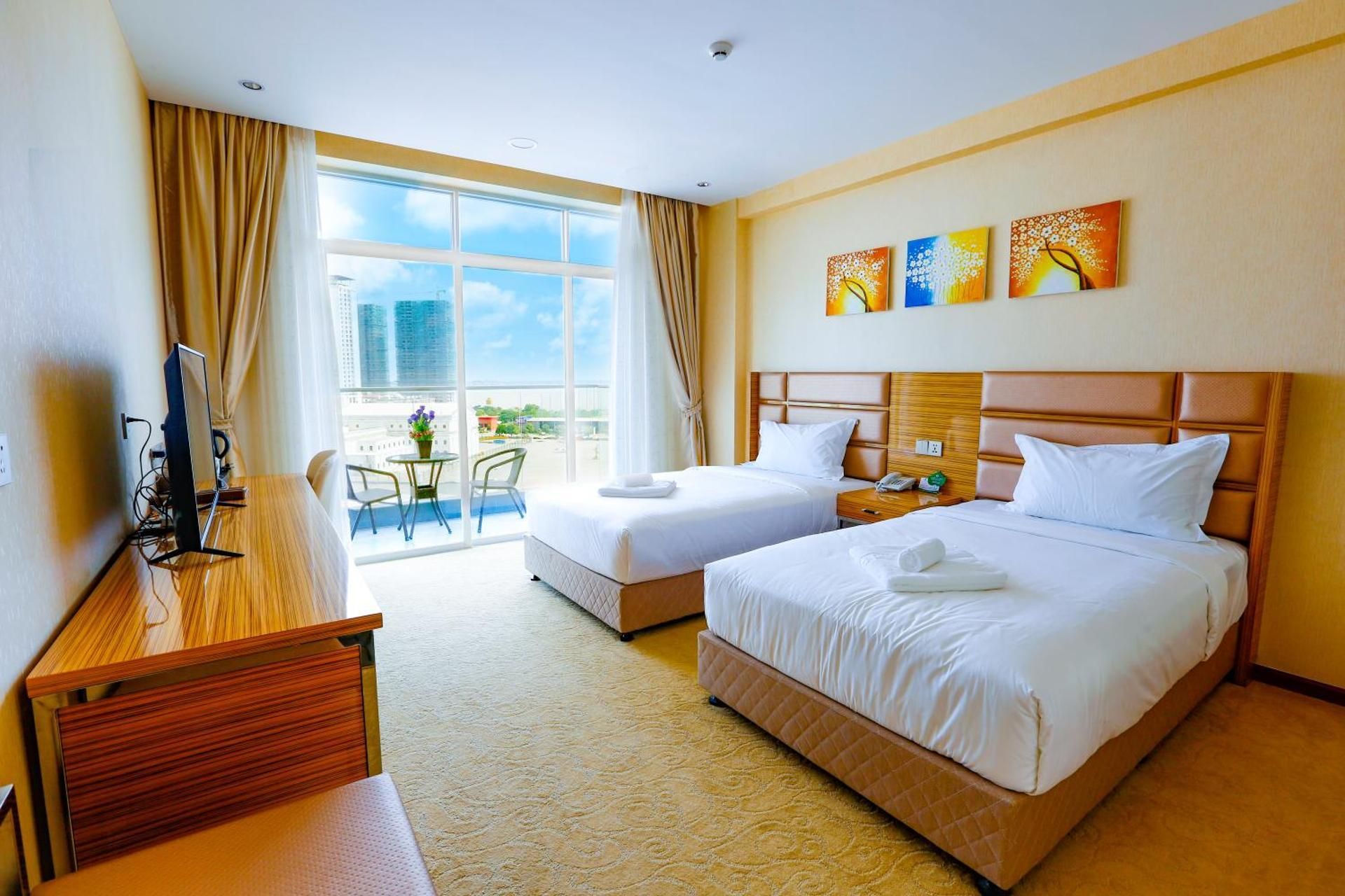 Diamond Pearl Hotel Business Twin Room