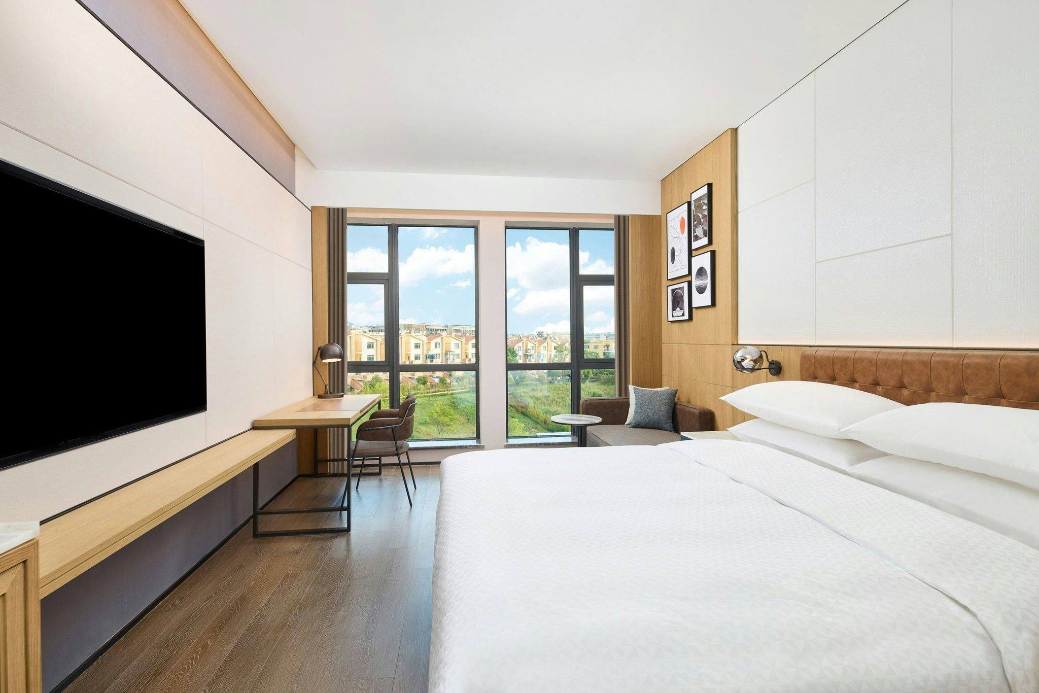 Garden View Superior King, Guest room, 1 King, Garden view