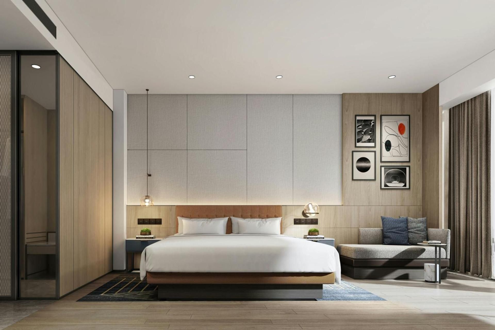 King Room with Courtyard View