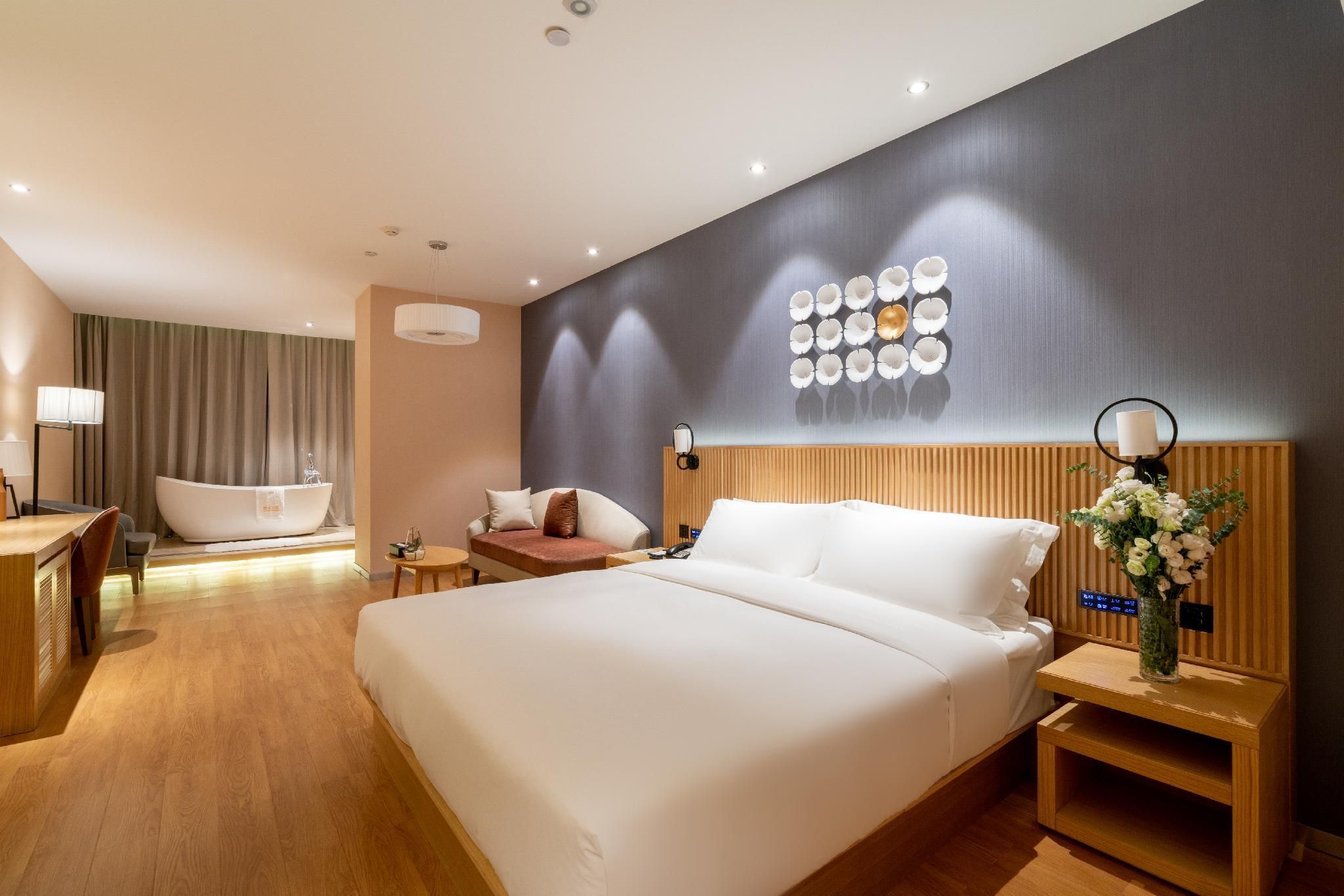 Huazhu - Designer Suite