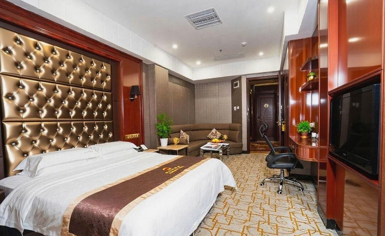 Superior Queen Room