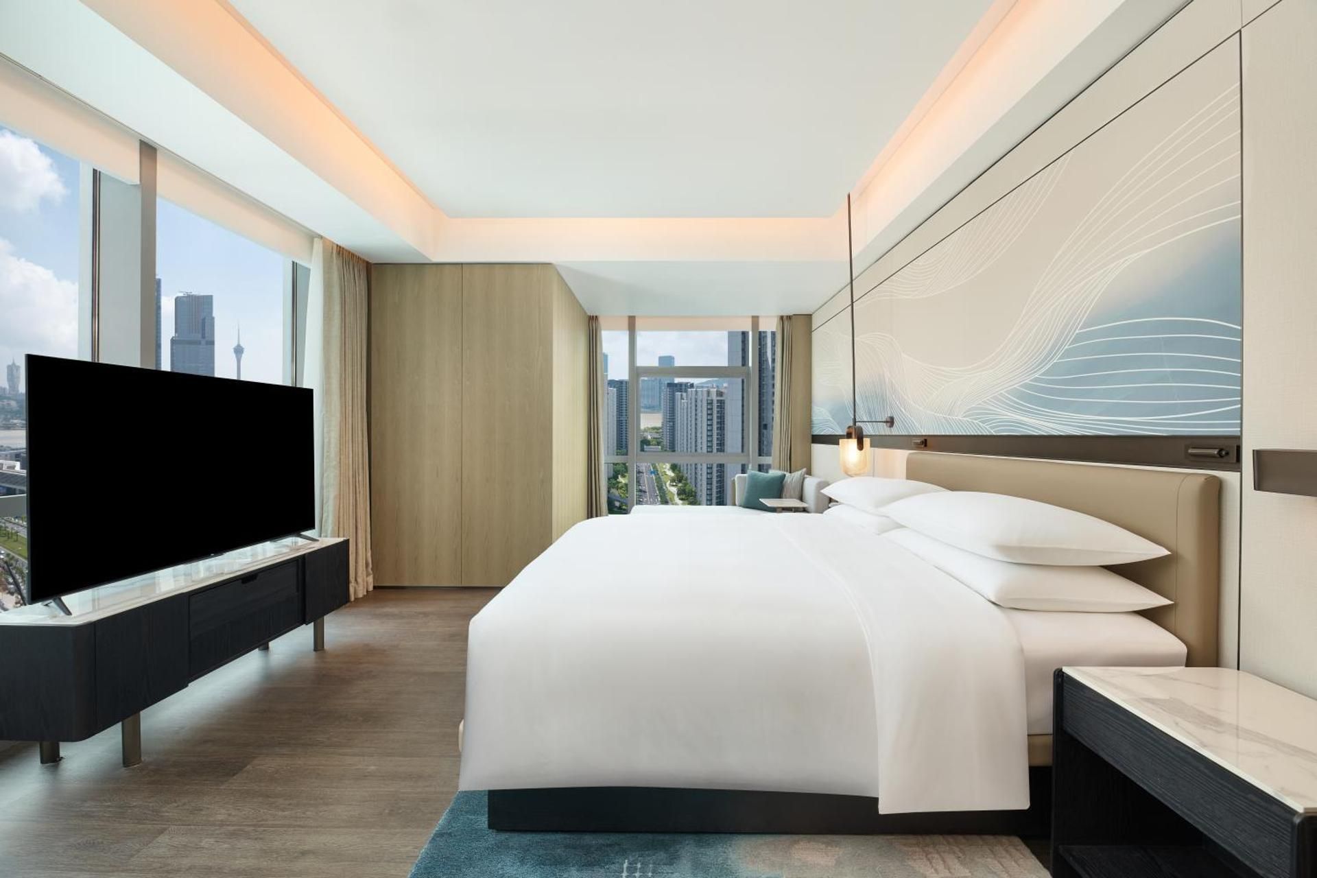 Deluxe King Suite with Ocean View