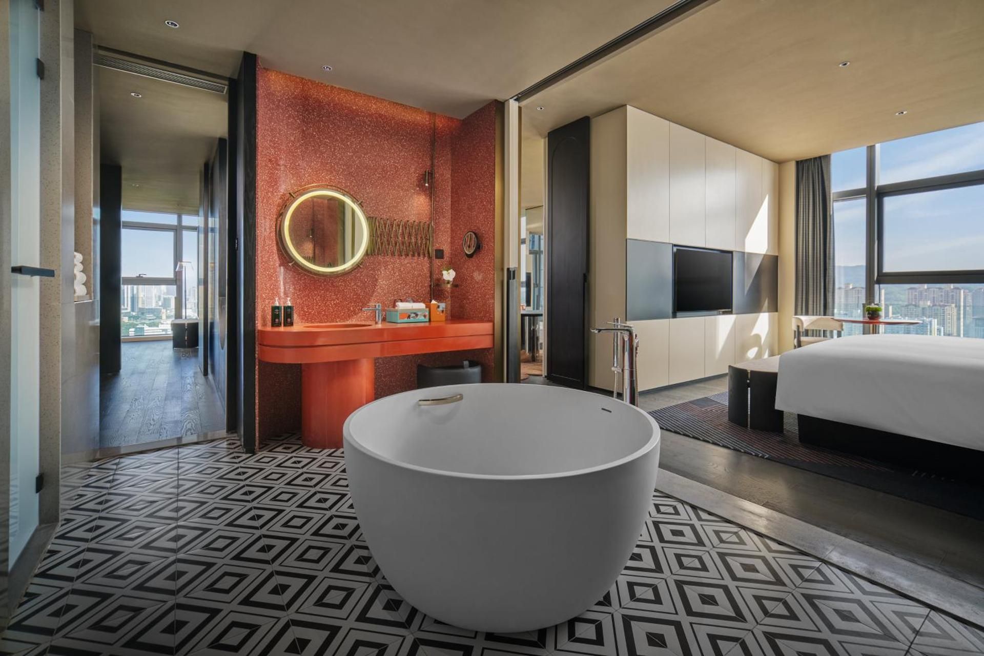 One-Bedroom King Suite with Living and Dining Area