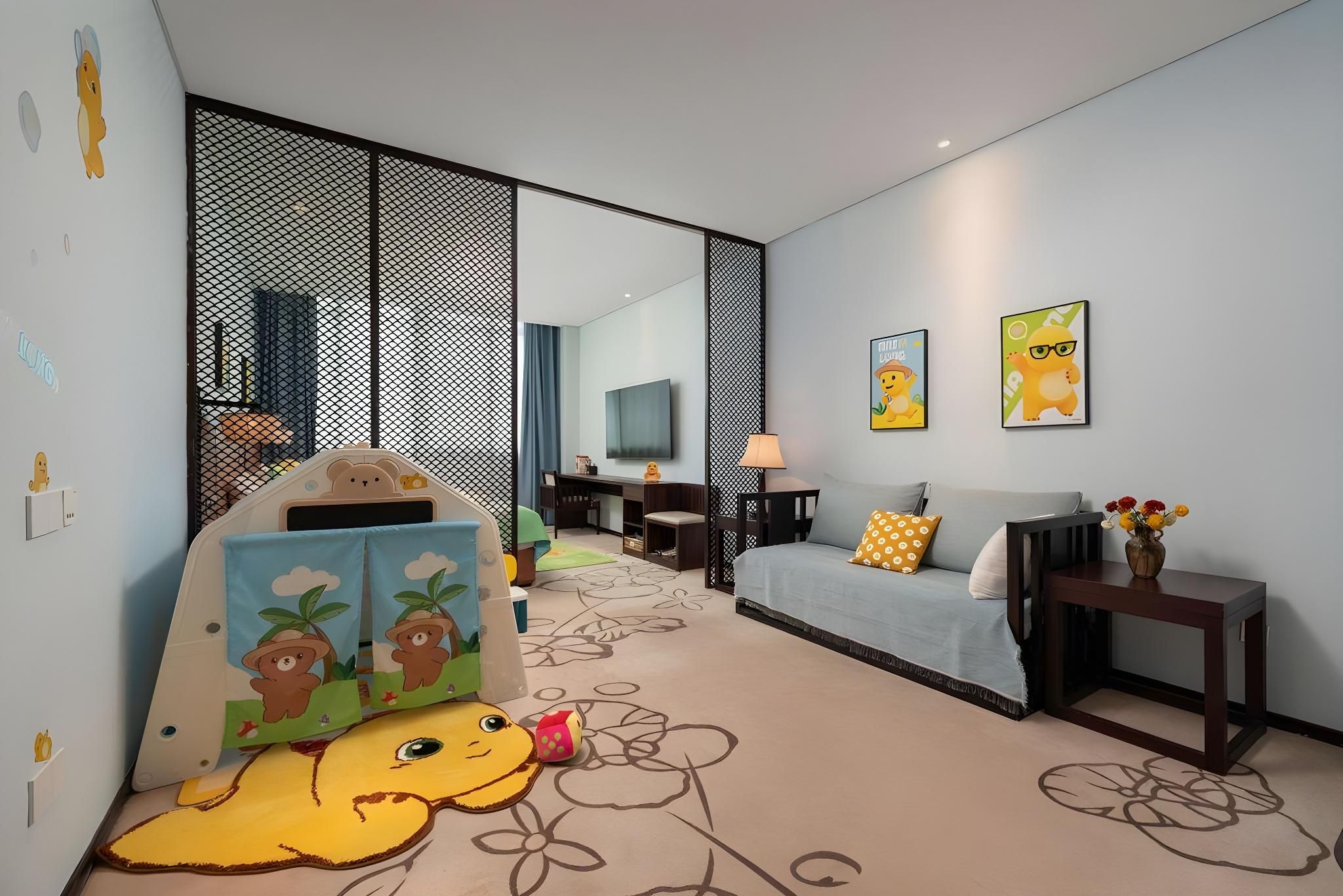 Family-friendly Queen Room