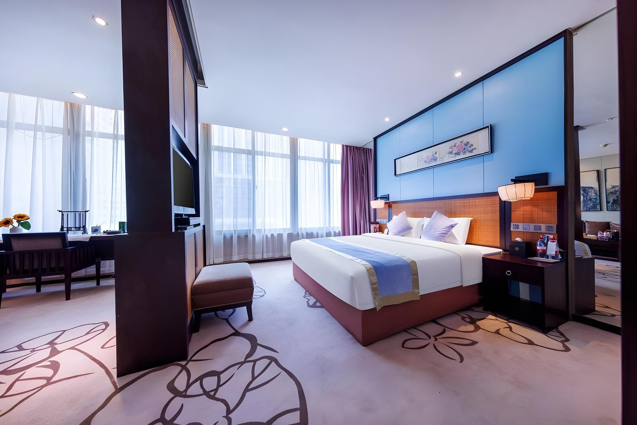 Elegant Suite