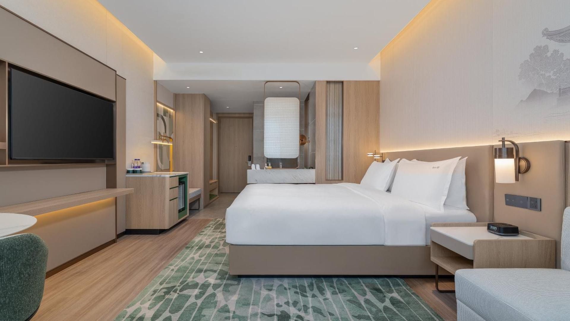 Standard King Room